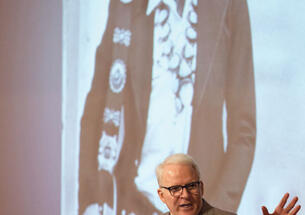 Steve Martin