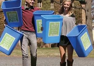 A single-stream recycling program developed by Misha Semenov ’15 and Olivia Howard ’15 is being rolled out across campus.