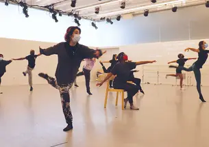 Photo of Saturday Morning Arts program with Trenton high schoolers