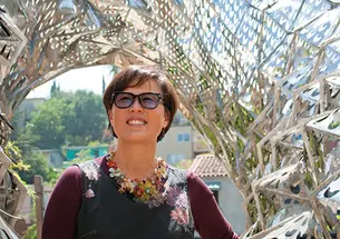 Architect Doris Kim Sung ’86 experiments with thermo-bimetals to create self-ventilating buildings.