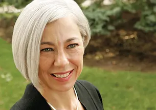 Mary Fernandez *96 is CEO of MentorNet.