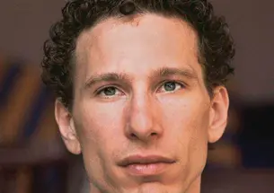 Thanassis Cambanis *00