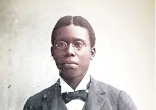 Book cover of Paul Laurence Dunbar: The Life and Times of a Caged Bird