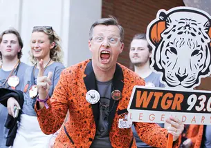 Rob Dyer ’93 can’t control his excitement during the P-rade.