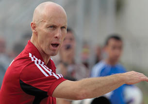For Bob Bradley ’80, coaching Egypt’s national soccer team means taking on the hopes of the Egyptian people, who long to qualify for the World Cup.