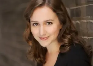 Laura Hankin â10 