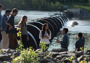 Photo of an environmental engineering class at Lake Carnegie