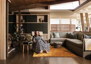 Mary Weatherford ’84’s landmark midcentury modern home
