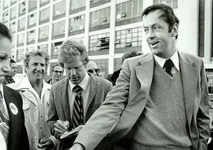 Art Carey ’72, with notepad, covering Bill Bradley ’65’s 1978 campaign for the U.S. Senate.