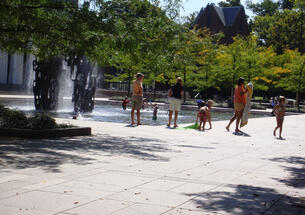 i-19ba1cf371289ccd7cc6c2e6fbe2bbbe-wwsfountain1.jpg