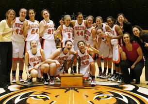 i-6a7fa42239a2e2400e864a4fe26e8769-wbb_team.jpg