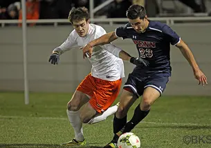 Cameron Porter â15, left, in action vs. Penn Nov. 8. (Beverly Schaefer)