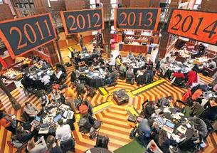 Members of recent graduating classes participate in an Annual Giving volunteer “boot camp” in the Chancellor Green Rotunda last November. Young alumni participation in giving is key to the University’s future.