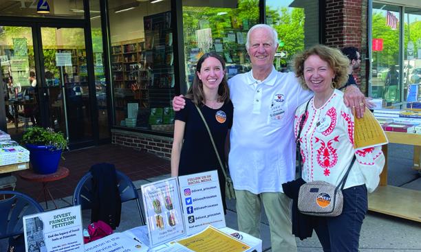 John Huyler ’67, Lynne Archibald ’8 and Marta Cabral ’16 at a Divest Princeton table