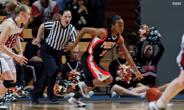  Krystal Hill ’11 scored a season-high 13 points against Harvard March 5.