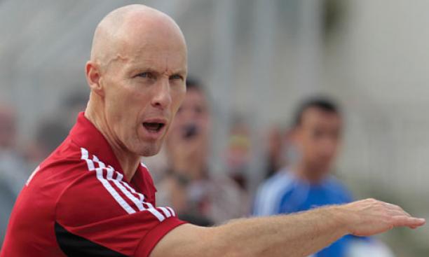 For Bob Bradley ’80, coaching Egypt’s national soccer team means taking on the hopes of the Egyptian people, who long to qualify for the World Cup.