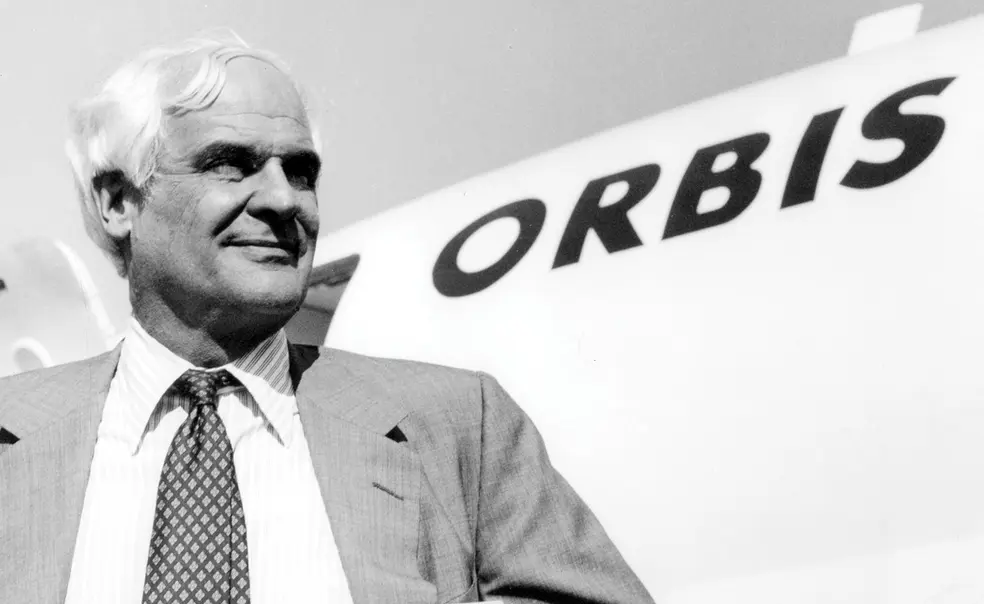 David Paton ’52 Brought Ophthalmologists to Developing Nations