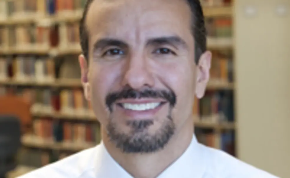 Tigers of the Week: Anton Treuer '91 and Michelle Hensley '80