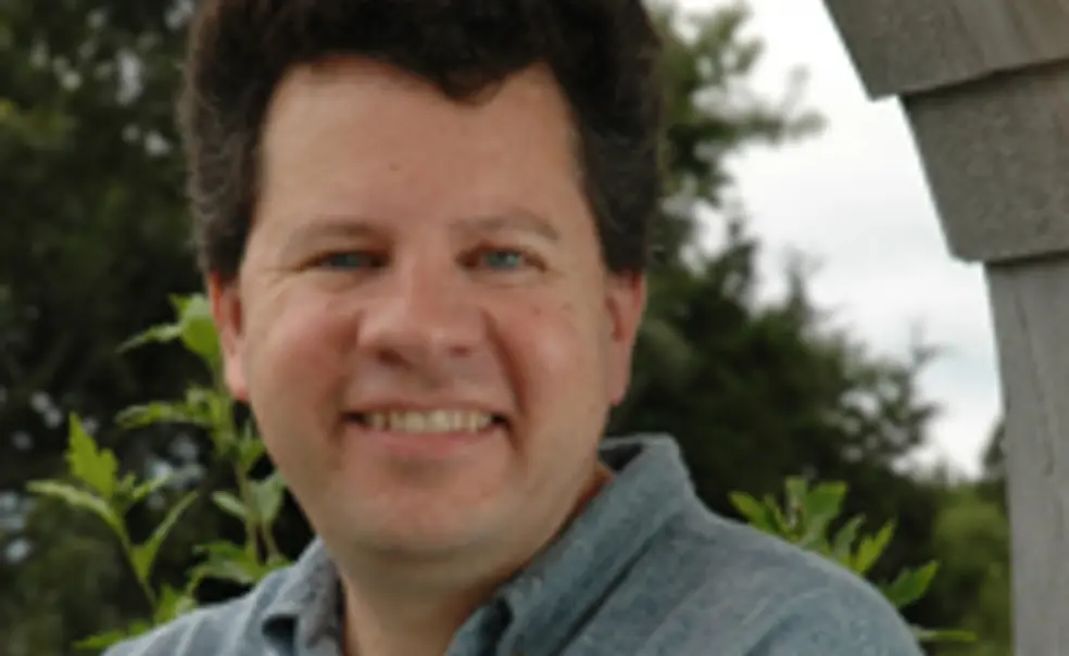 DaSilva '85 showcases summer house designs