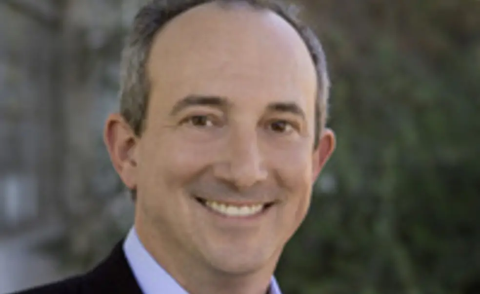 Agus '87 proposes a new perspective on health Agus '87 proposes a new perspective on health