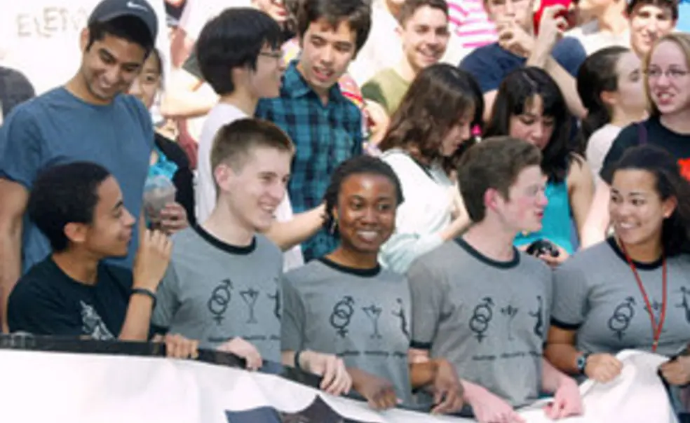 Tradition revived: Class of '15 poses for freshman photo Tradition revived: Class of '15 poses for freshman photo