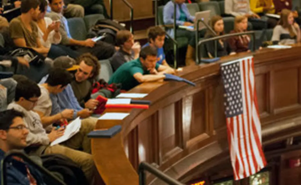Foam fingers, polite partisanship as students watch presidential debate Foam fingers, polite partisanship as students watch presidential debate