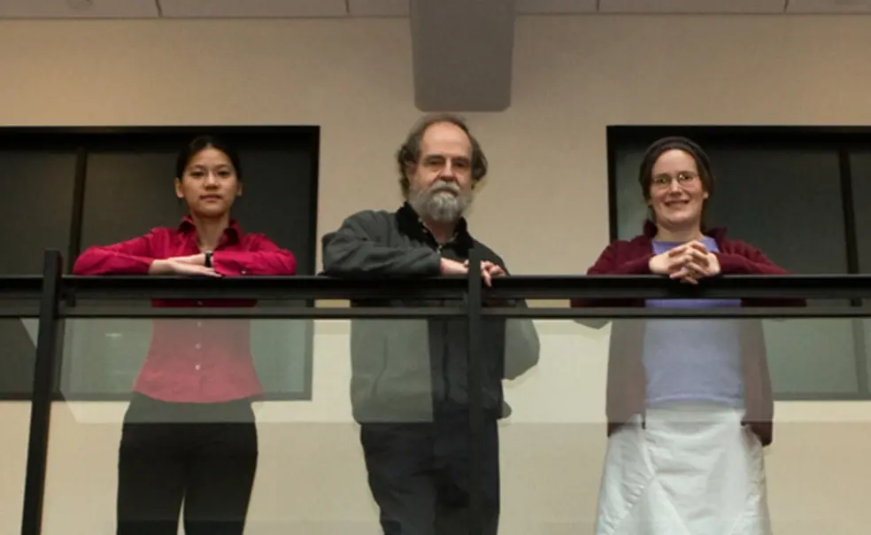 Feb. 25, 2020: Reyes *11 Promotes Science Education; Ferriss ’00 on the Potential of Psychedelics Feb. 25, 2020: Reyes *11 Promotes Science Education; Ferriss ’00 on the Potential of Psychedelics