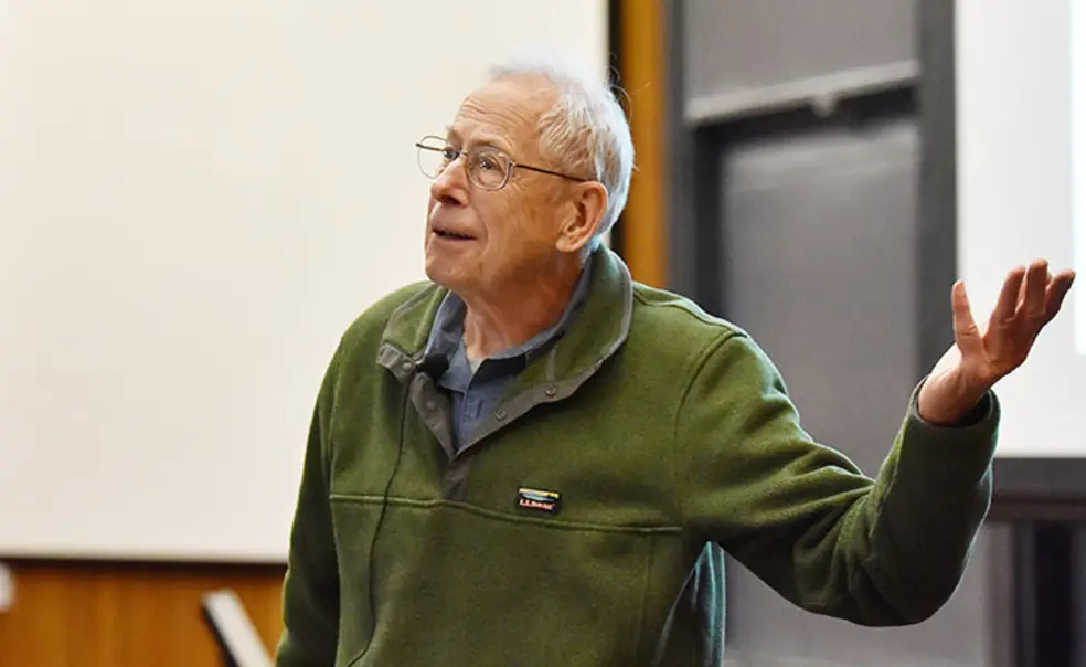 Oct. 8, 2019: Peebles *62 Wins Physics Nobel; Milley ’80 Sworn In as Joint Chiefs Chair Oct. 8, 2019: Peebles *62 Wins Physics Nobel; Milley ’80 Sworn In as Joint Chiefs Chair