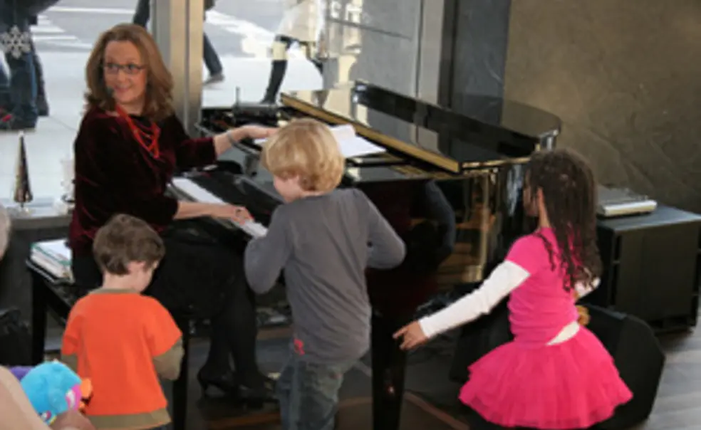 DeVaron '78 Sings Broadway Tunes