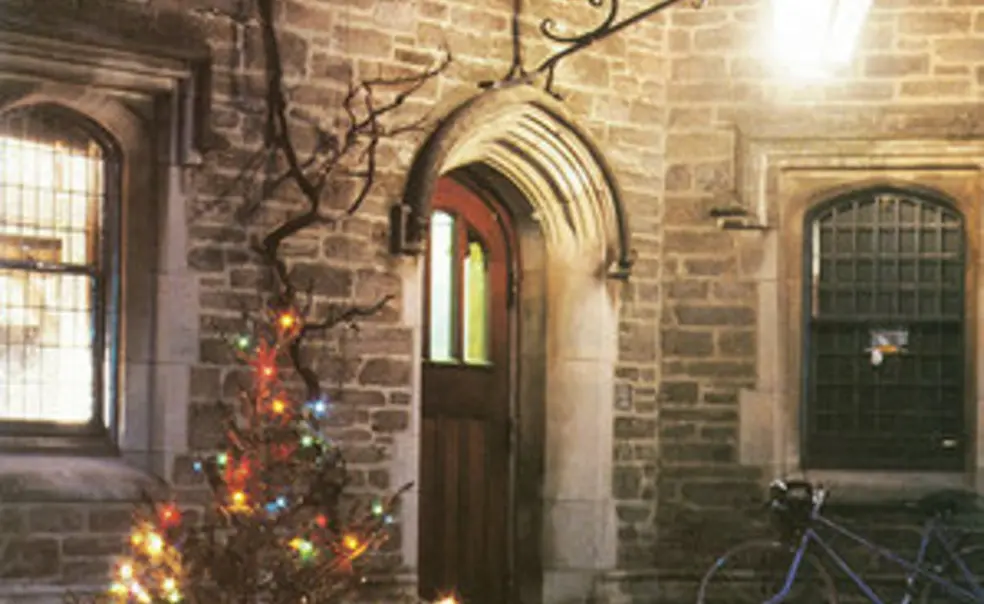 #ThrowbackThursday: Holiday Spirit, Student-Style #ThrowbackThursday: Holiday Spirit, Student-Style