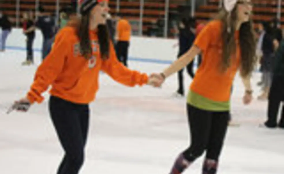 7417-skating2-thumb-160x240-7416.jpg