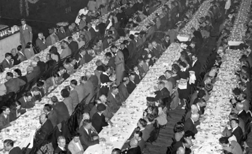 AS-AlumniDay1947A.jpg Princetonians have been gathering for Alumni Day since 1915. This photo from Feb. 22, 1947, shows lunch at Baker Rink.