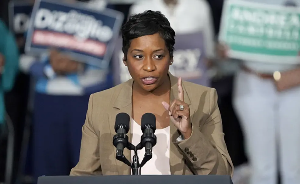 On Election Night, Watch These Eight Tigers Running for Office On Election Night, Watch These Eight Tigers Running for Office