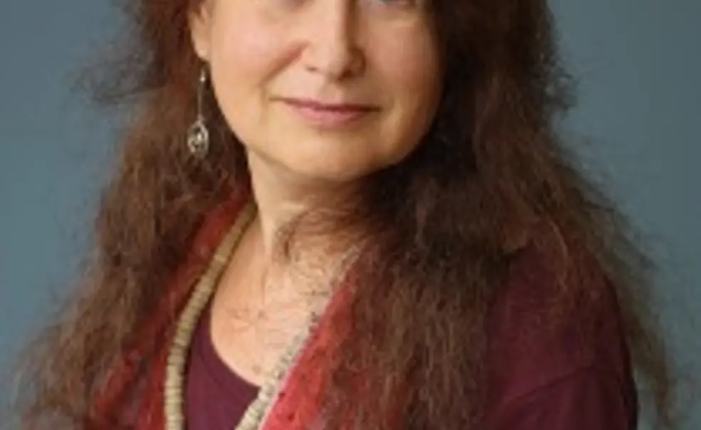 Hirshfield ’73 Explores How Great Poetry Is Made Hirshfield ’73 Explores How Great Poetry Is Made