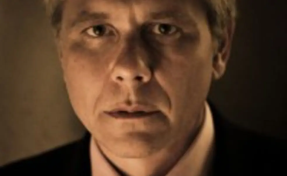 Kirn ’83 Writes About Being Duped By a Con Man Kirn ’83 Writes About Being Duped By a Con Man