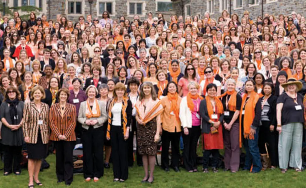 When 1,400 alumnae come together ... When 1,400 alumnae come together ...