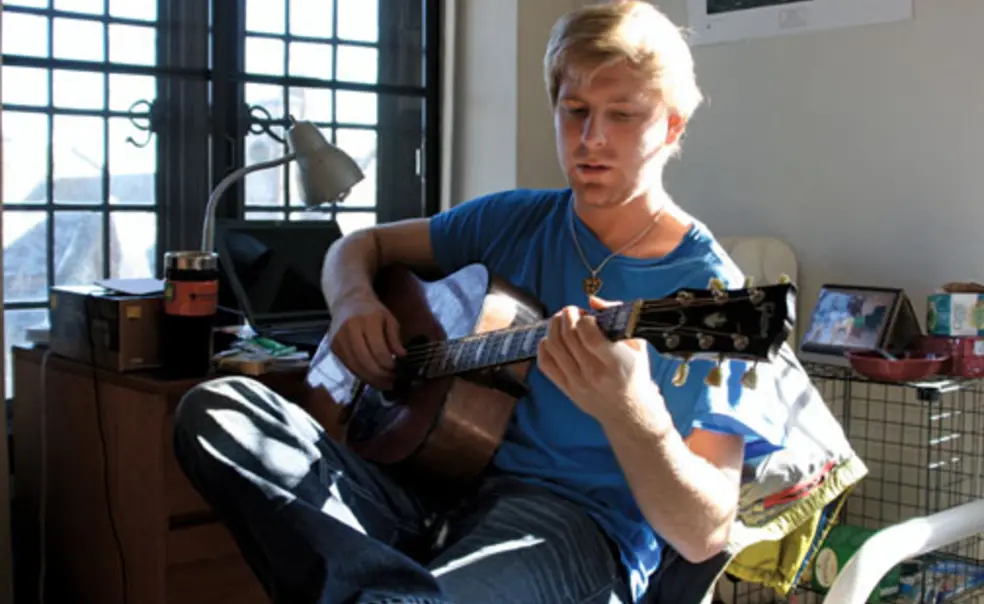 Promoting unsigned musicians