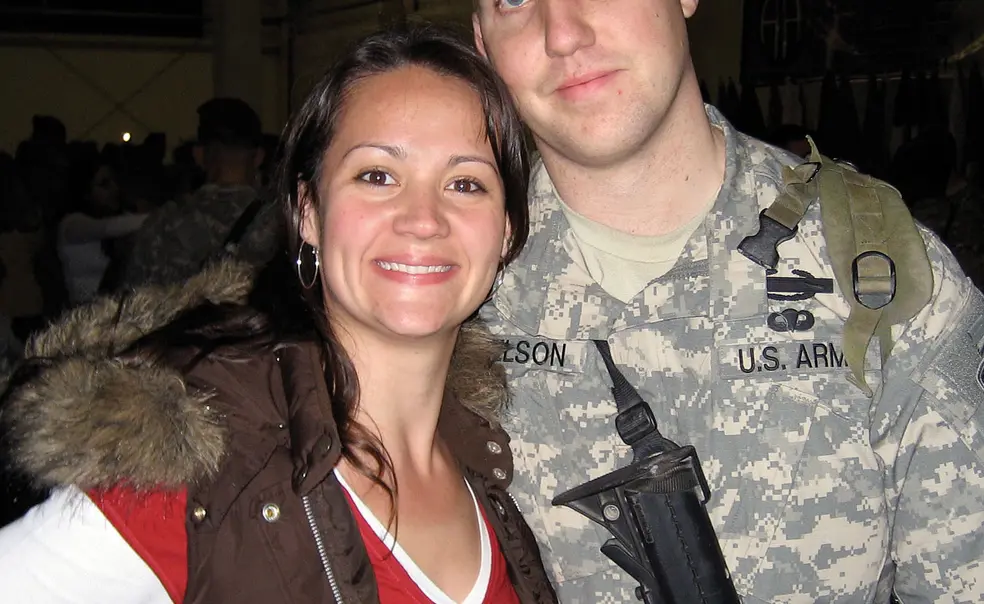 Alumni Profile: Lauren (Holuba) Nelson '04, serving soldiers and their families Alumni Profile: Lauren (Holuba) Nelson '04, serving soldiers and their families