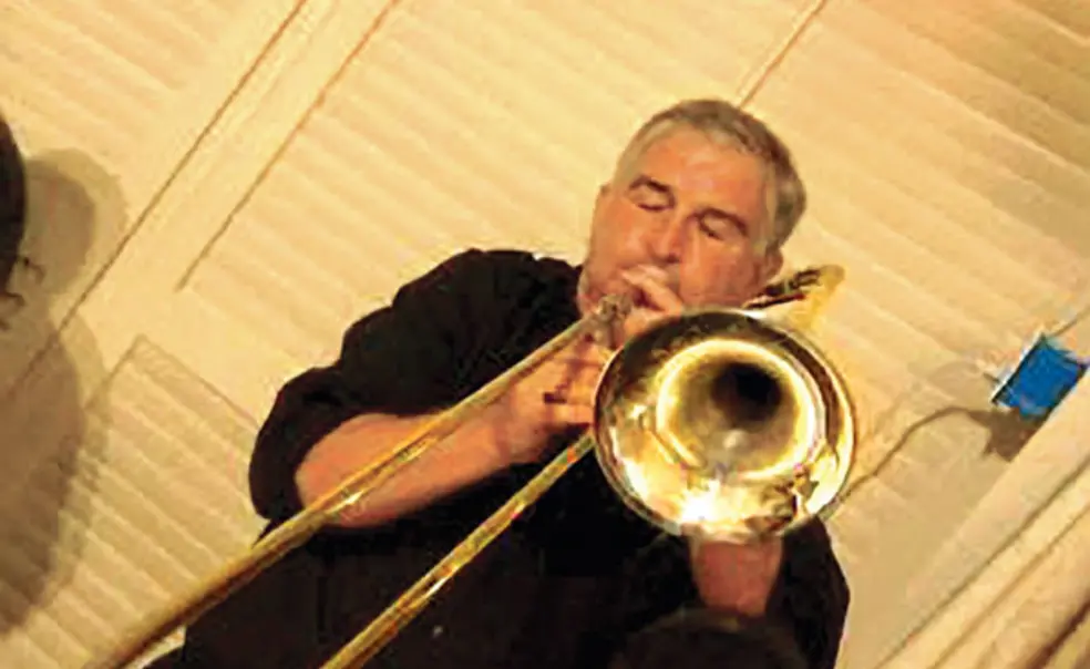 The sounds of Reunions The sounds of Reunions