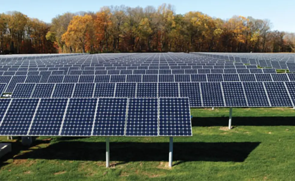 For University fields, a bountiful crop of solar panels For University fields, a bountiful crop of solar panels