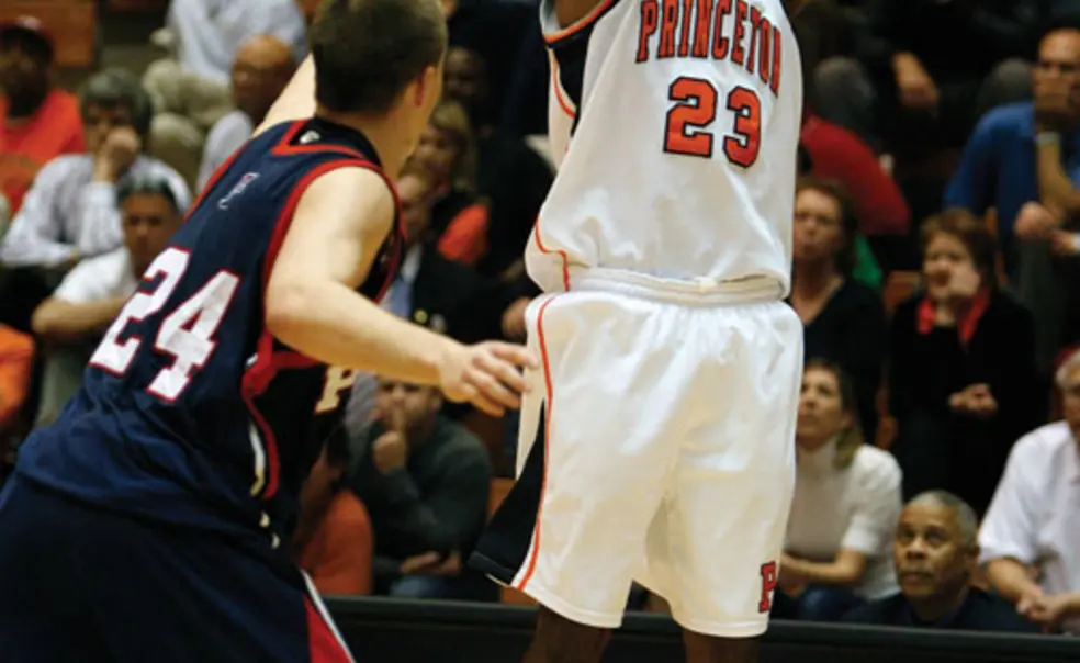 Men's basketball banks on experience Men's basketball banks on experience