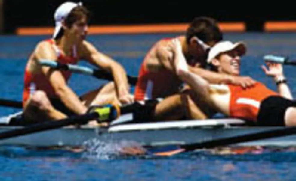 Men's lightweights complete perfect season