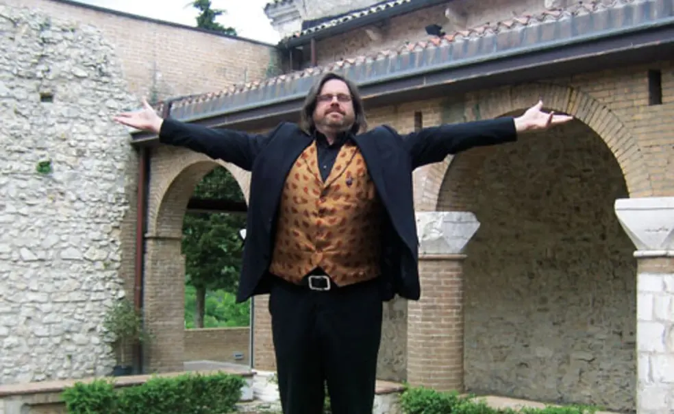 Alumni Profile: Christopher Fülling '90, arts thrive in restored Italian monastery Alumni Profile: Christopher Fülling '90, arts thrive in restored Italian monastery