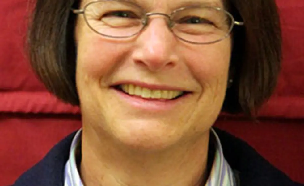 Q&A: Dr. Laurie Watson Raymond '73 on Parenting Young Adults with Mental Illness Q&A: Dr. Laurie Watson Raymond '73 on Parenting Young Adults with Mental Illness