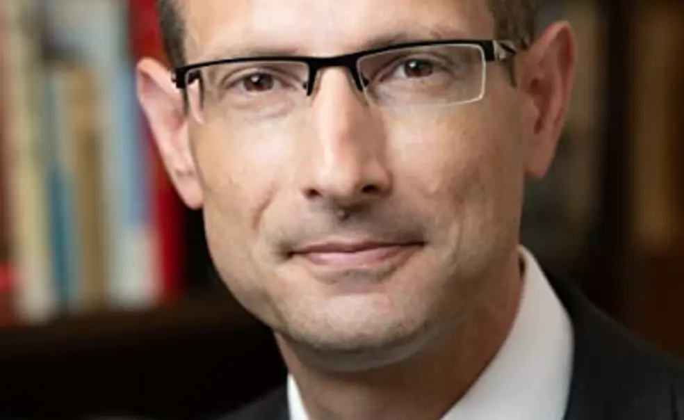 Daniel S. Markey *00 Analyzes Chinese Foreign Policy and Its Growing Sphere of Influence Daniel S. Markey *00 Analyzes Chinese Foreign Policy and Its Growing Sphere of Influence