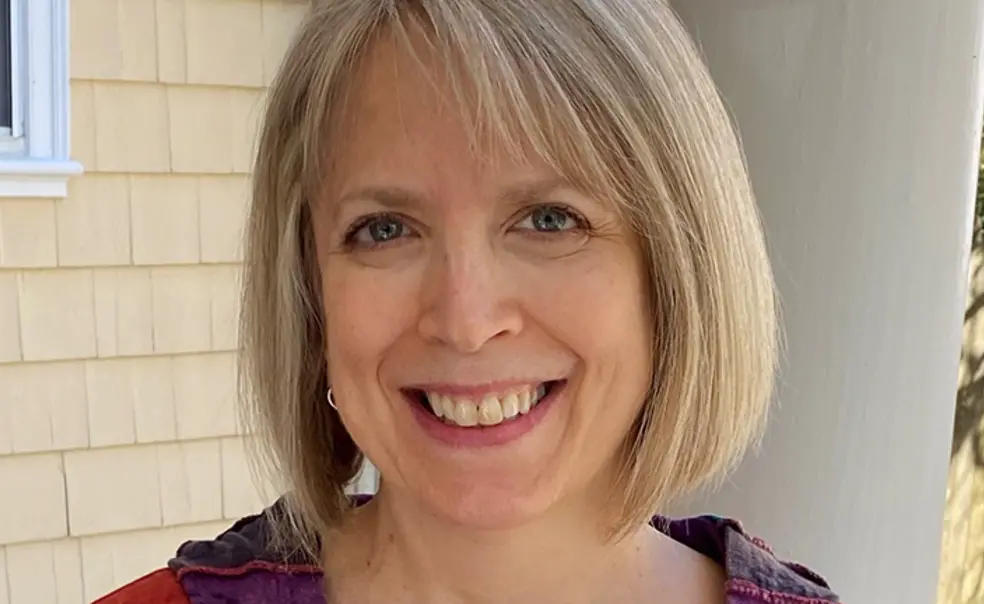 Melissa Balmain headshot.jpg