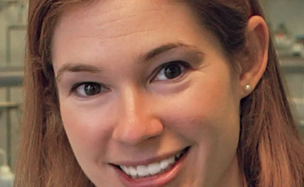 Chemistry: Producing a New Molecular Bond Chemistry: Producing a New Molecular Bond