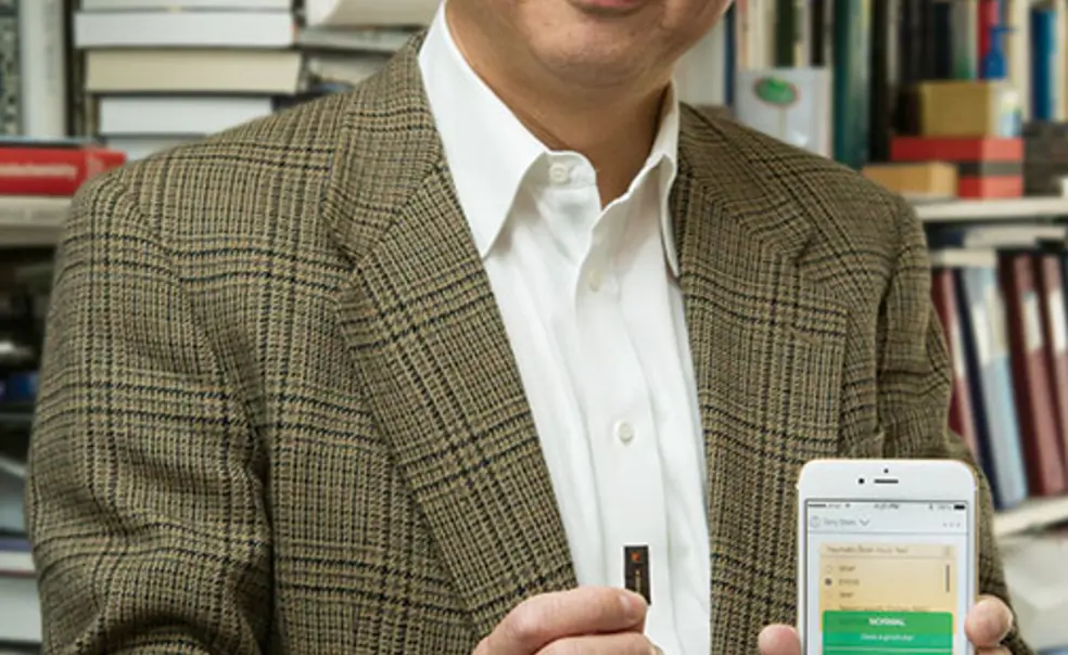 Electrical Engineering: Diagnosis via Smartphone: A Faster and More Portable Blood Test