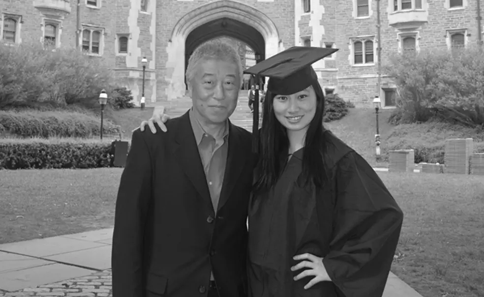 Jessica Li ’18 and Weimen Li ’17 Are Bringing Masks to the U.S. Jessica Li ’18 and Weimen Li ’17 Are Bringing Masks to the U.S.