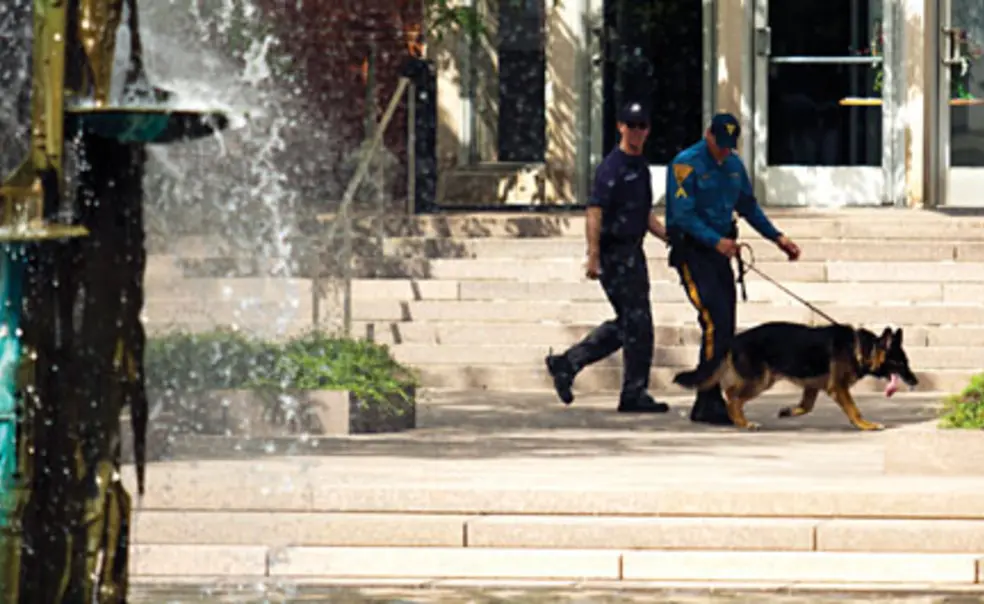 Bomb threat clears campus